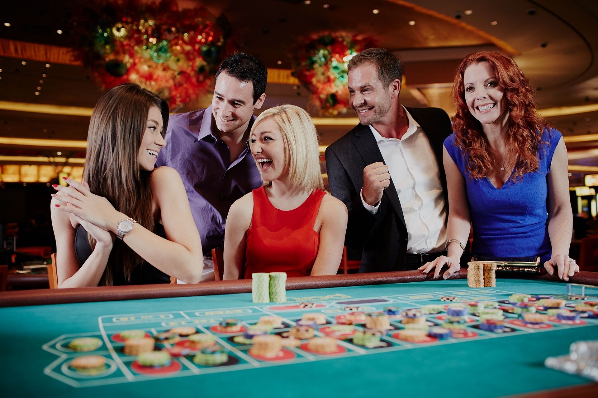 Стоит ли играть в онлайн казино?